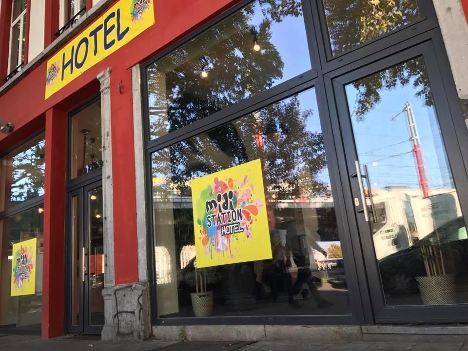 Midi Station Hotel Bruksela Zewnętrze zdjęcie