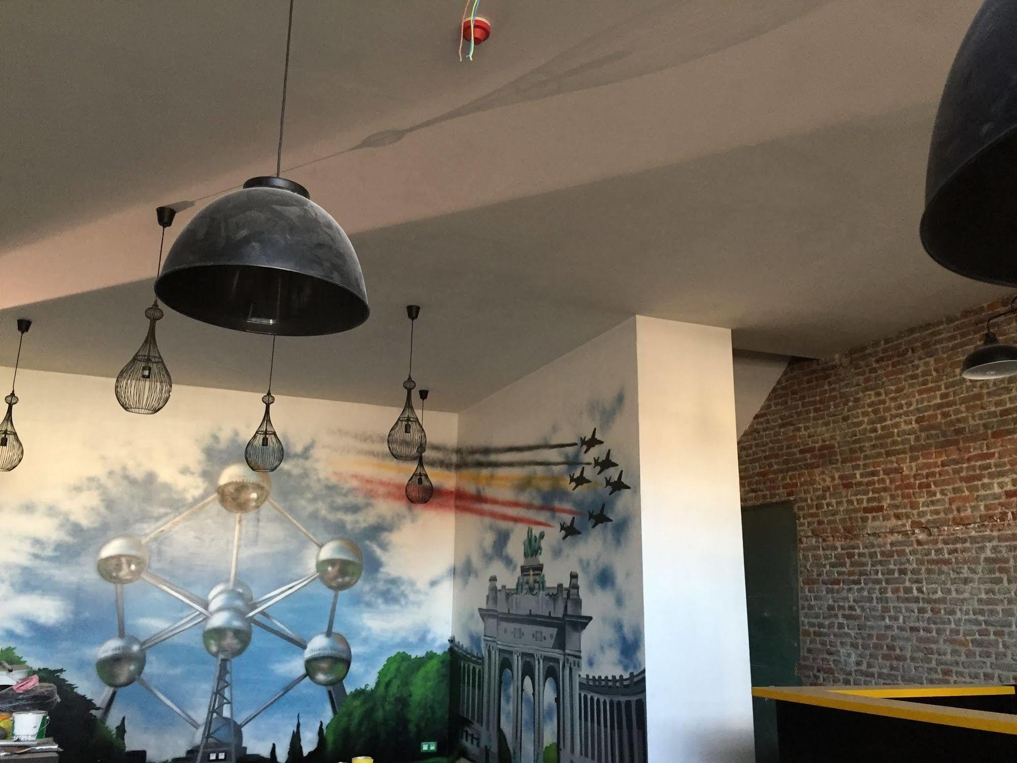 Midi Station Hotel Bruksela Zewnętrze zdjęcie